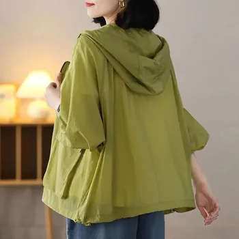 Дамски Солнцезащитная облекло 2023, Нови летни тънки якета са с качулка, на корейското свободно слънцезащитно палто, UV-защитна връхни дрехи, женски G2567